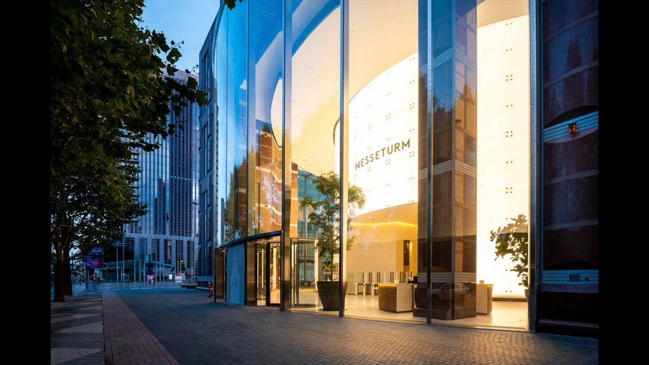 16480316231359-_MatteoThunPartners_MesseturmHenningKreft